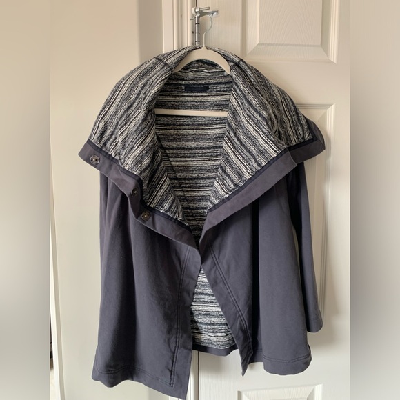 Lululemon Savasana Wrap - Picture 4 of 5